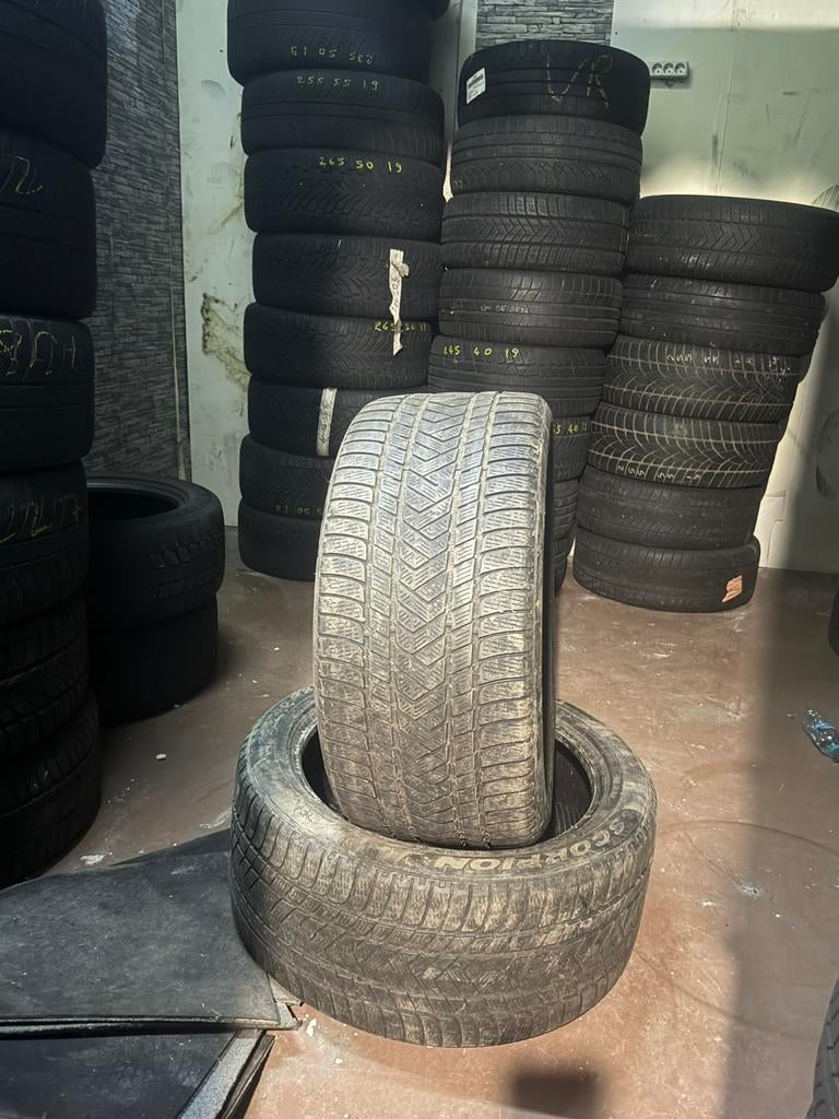 315/40R21 3154021 PİRELLİ 4,5mm (inc monteren), Ophalen, Gebruikt, Band(en), 315 mm