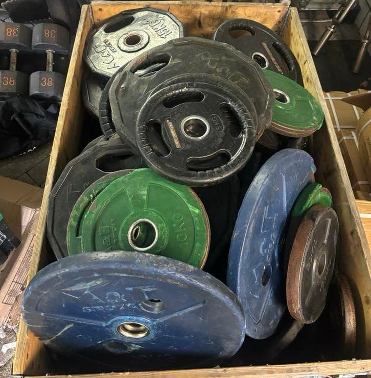Diverse gebruikte Olympische halterschijven - €1,50/kg, Ophalen, Halterschijven, Divers, Divers