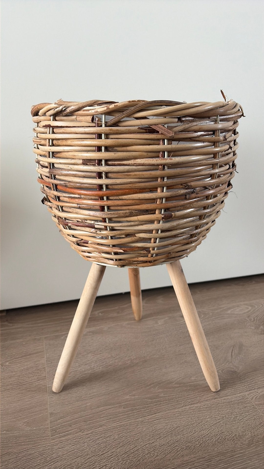 Leuke rieten plantenbak op pootjes, Ophalen, Overige materialen, Minder dan 30 cm, Rond