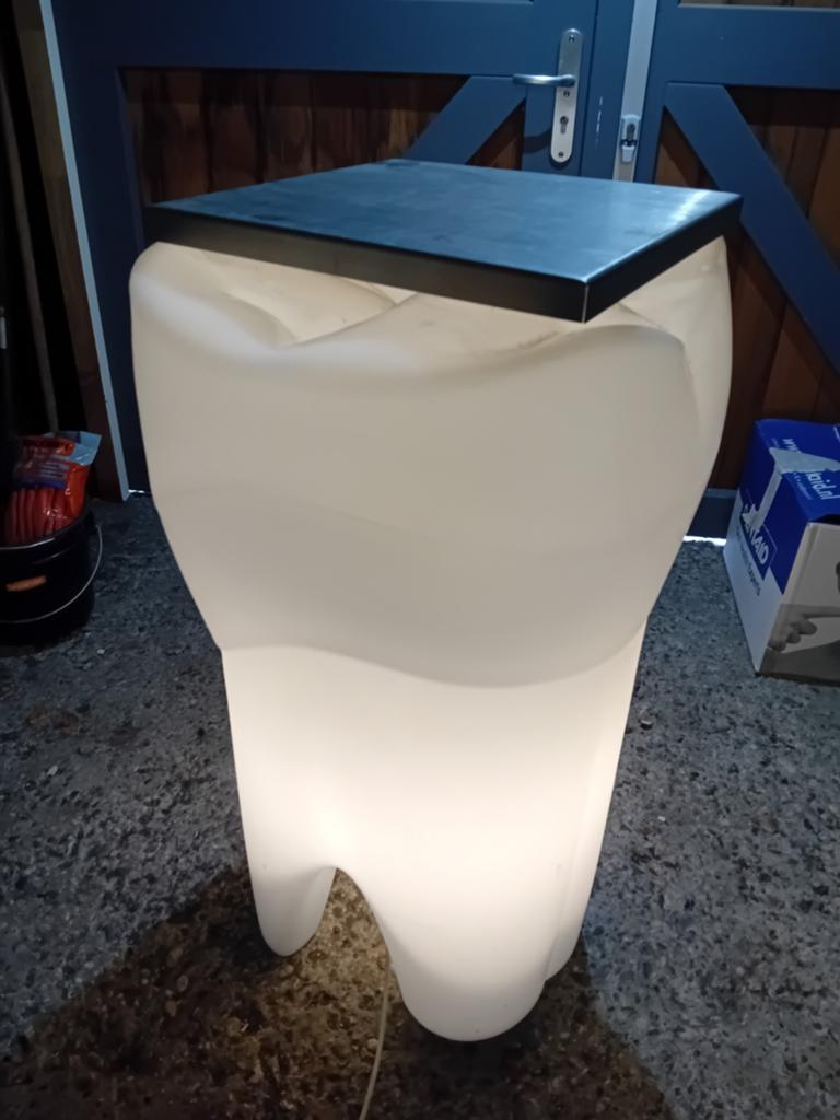 Grote kies voor wachtkamer, Ophalen