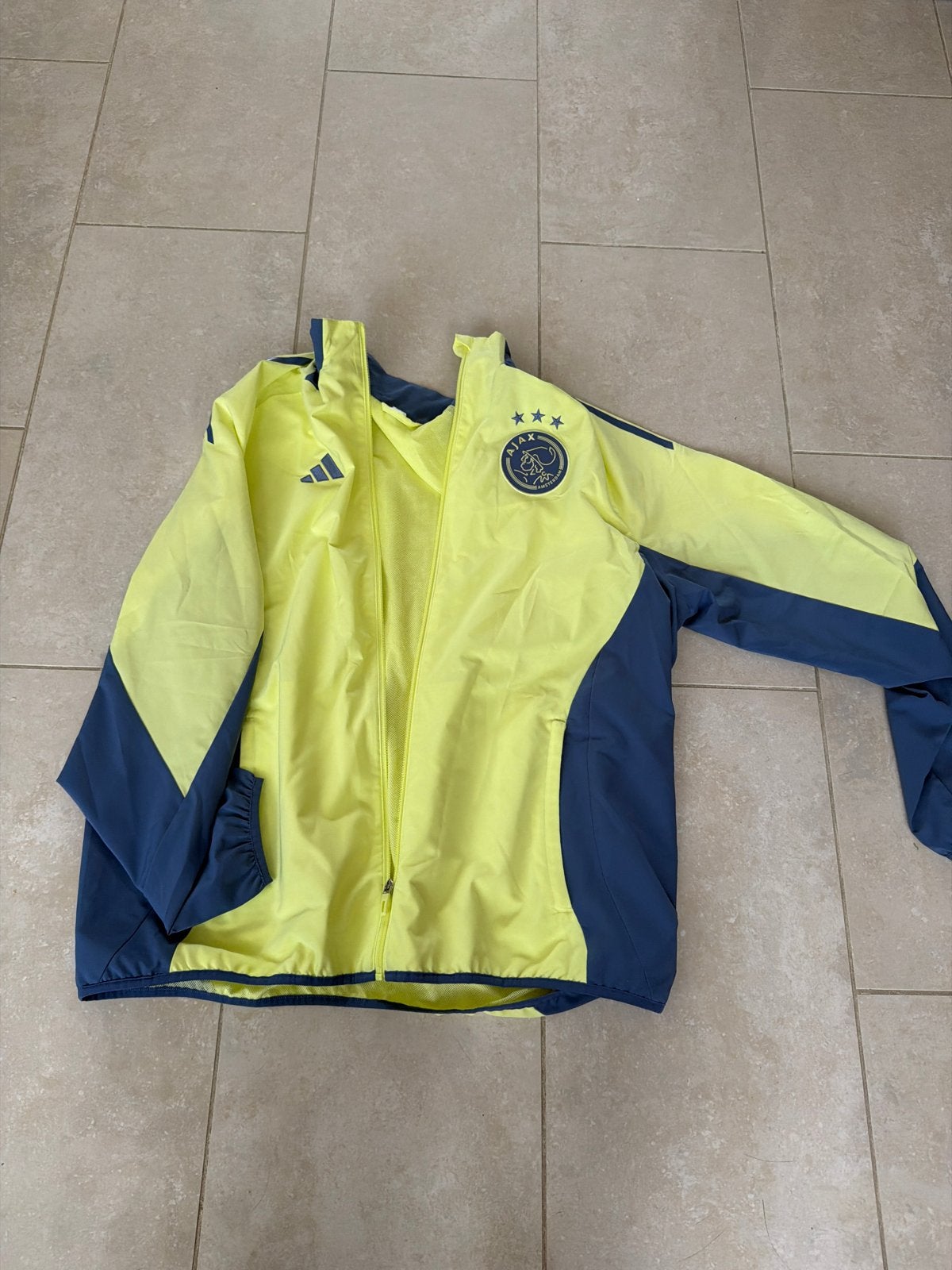 Ajax Adidas trainingsjack geel/blauw maat L _XL, Maat 52/54 (L), Geel, Ophalen of Verzenden, Voetbal