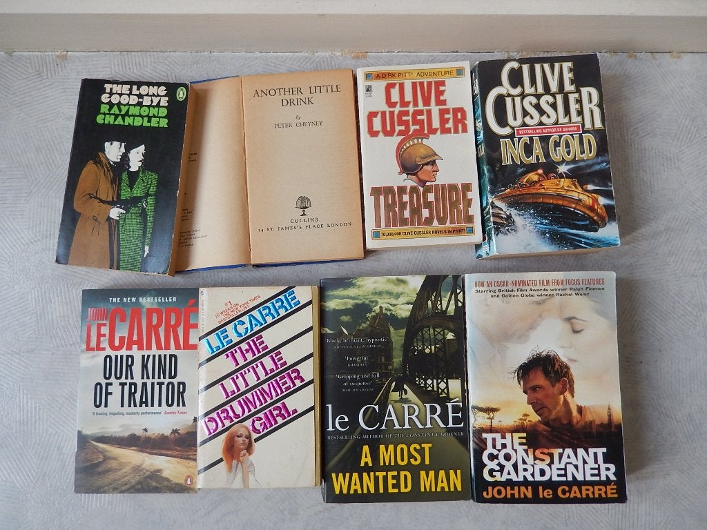 4x le Carré Little Drummer Girl Constant Gardener Traitor, Ophalen of Verzenden, Zo goed als nieuw, Le Carré Cussler Cheyney Chandler Atkinson Ludlum