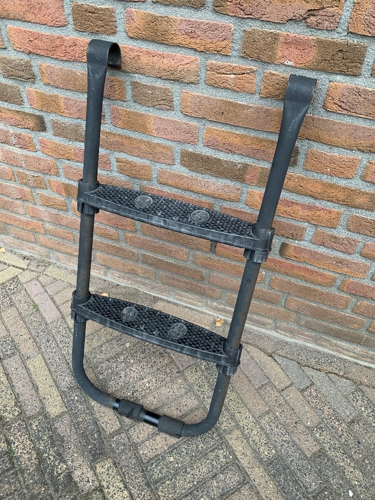 trapje trampoline, Ophalen