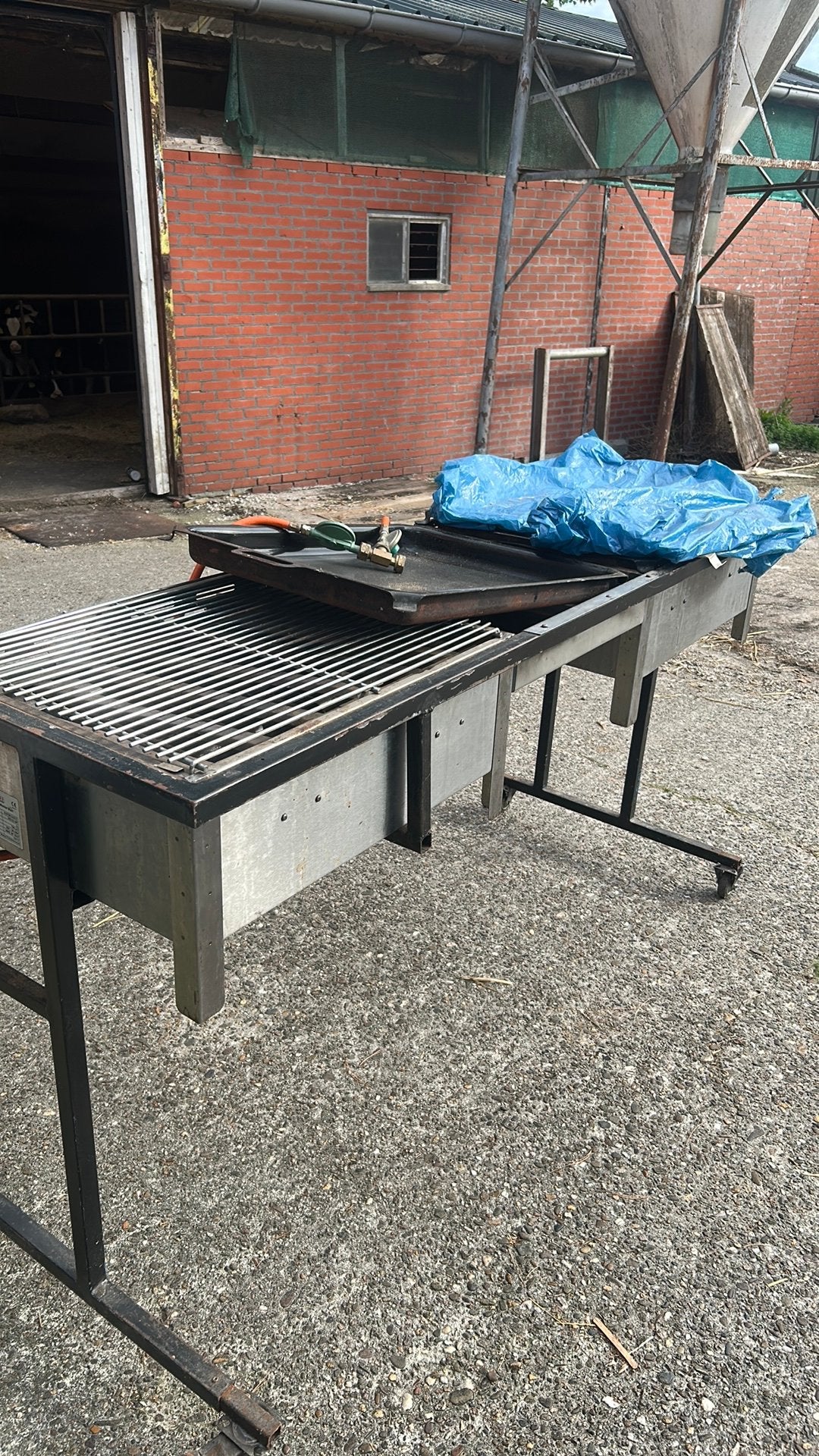 Dubbel gas bbq, Ophalen, Gebruikt, Hendi
