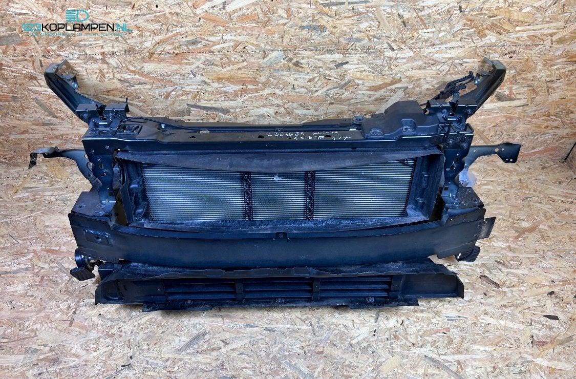 Volvo XC40 1.5 T Voorfront bumperbalk koelers koelerpakket