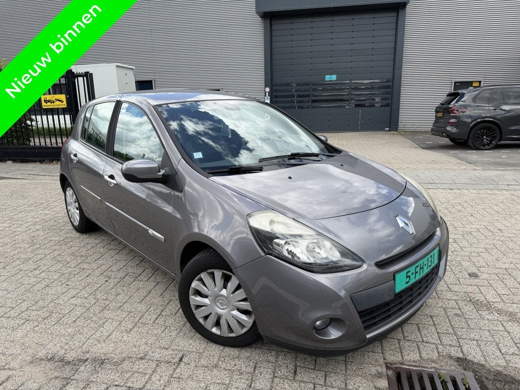 Renault Clio 1.5 dCi Navi|Clima|Sensor|Cruise (bj 2011), Voorwielaandrijving, Euro 5, Gebruikt, Metallic lak