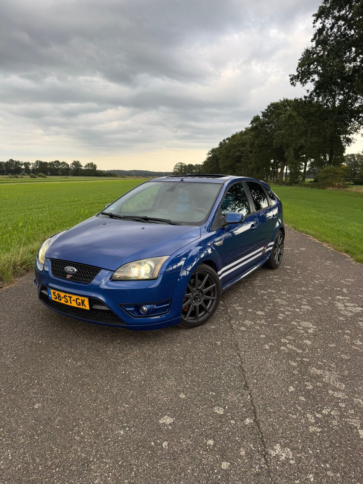 Ford Focus 2.5 20V Turbo 166KW 5D 2006 Blauw, Auto's, Stof, Zwart, Blauw, 1337 kg