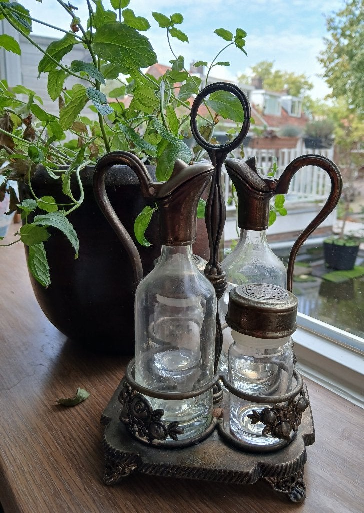 Vintage verzilverd olie en azijn en peper en zout stelletje, Ophalen
