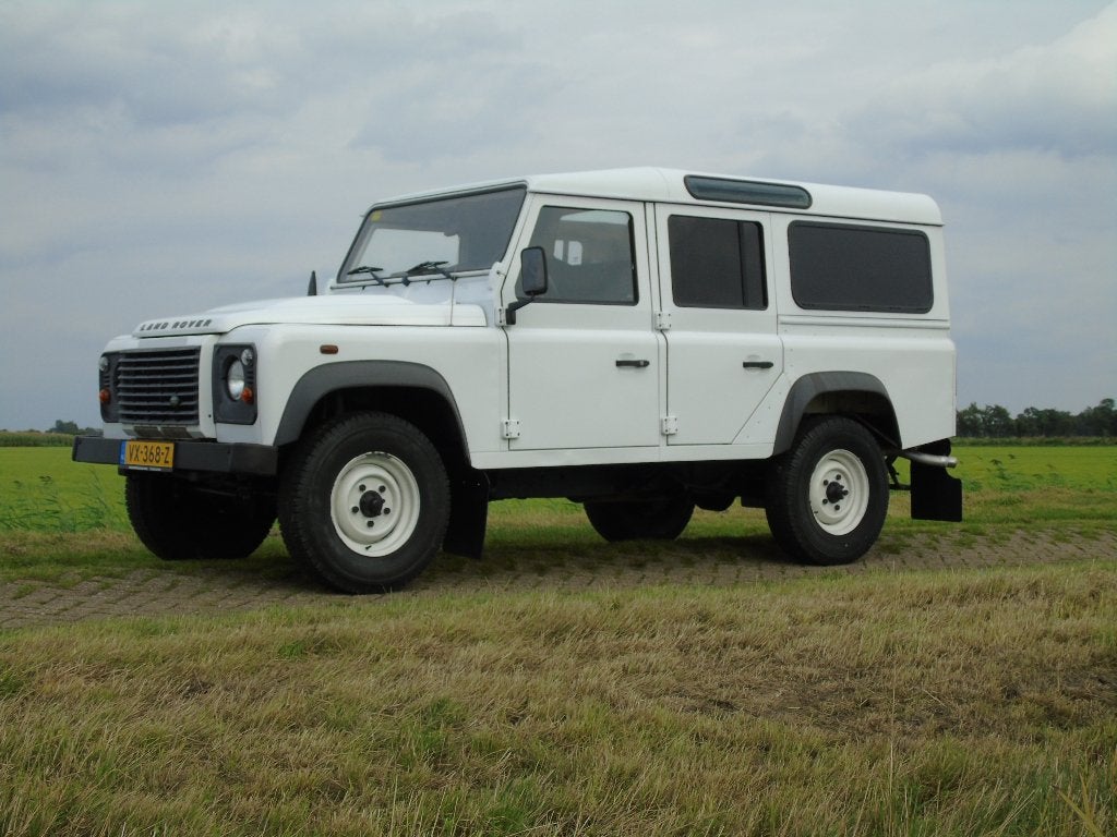 Land Rover Defender 110 2.4TDi Grijs Kenteken, Auto's, Voorwielaandrijving, Wit, Bedrijf, Handgeschakeld