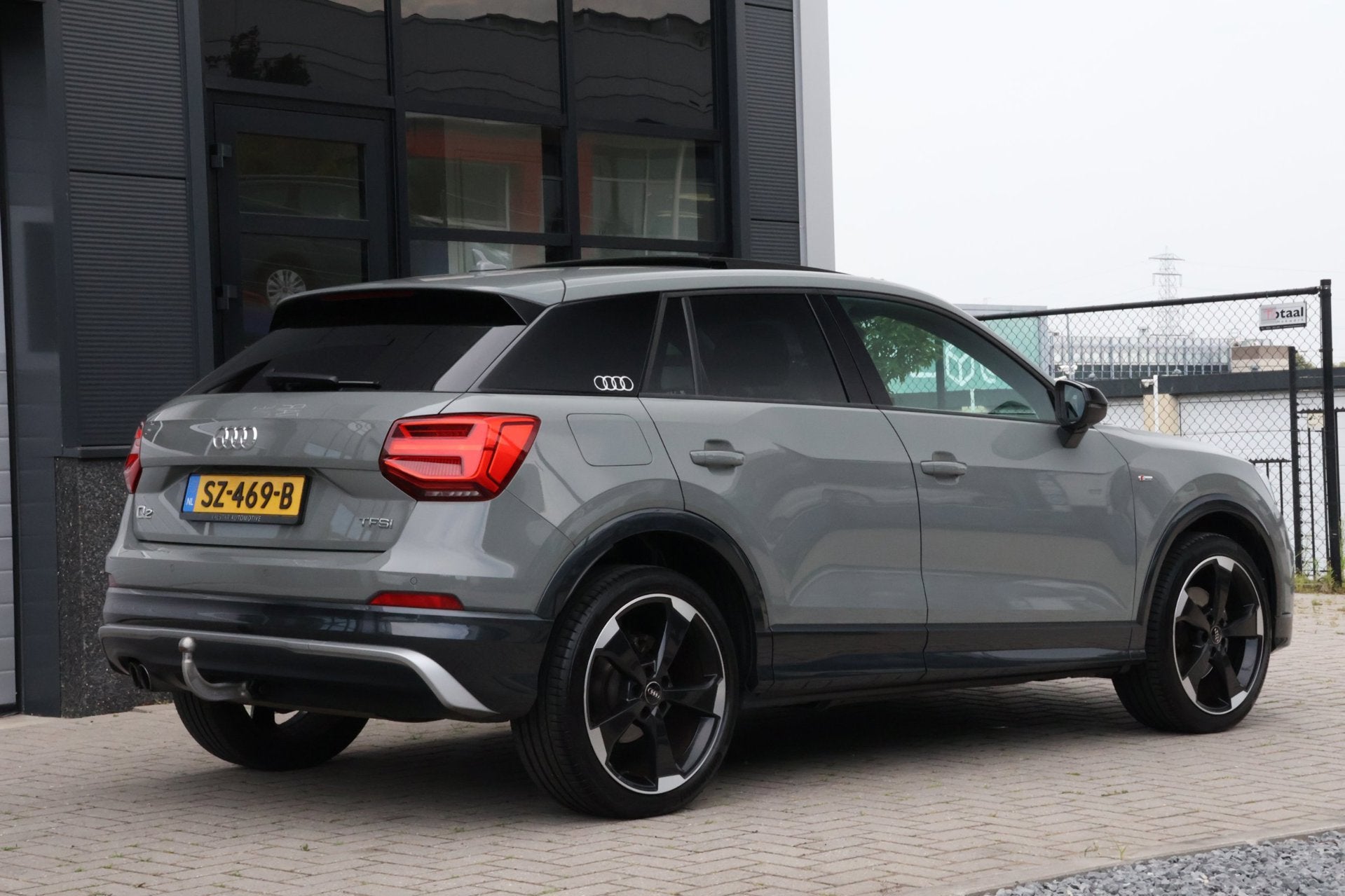 Audi Q2 1.4 TFSI CoD Edition #1 | Panoramdak | S-LINE | LED, Gebruikt, 4 cilinders, 150 pk, Leder en Stof
