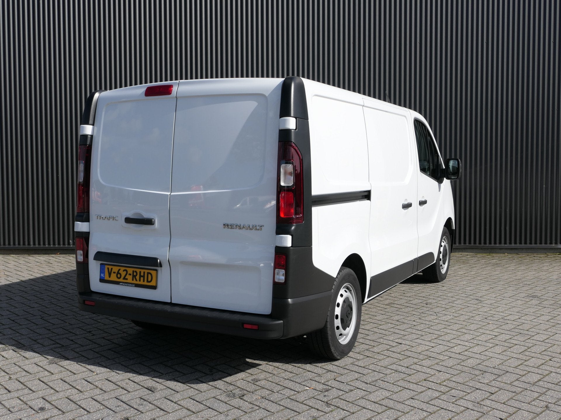 Renault Trafic 2.0 dCi 130 T29 L1H1 Comfort - Bluetooth - Ra, Voorwielaandrijving, Stof, Gebruikt, 4 cilinders