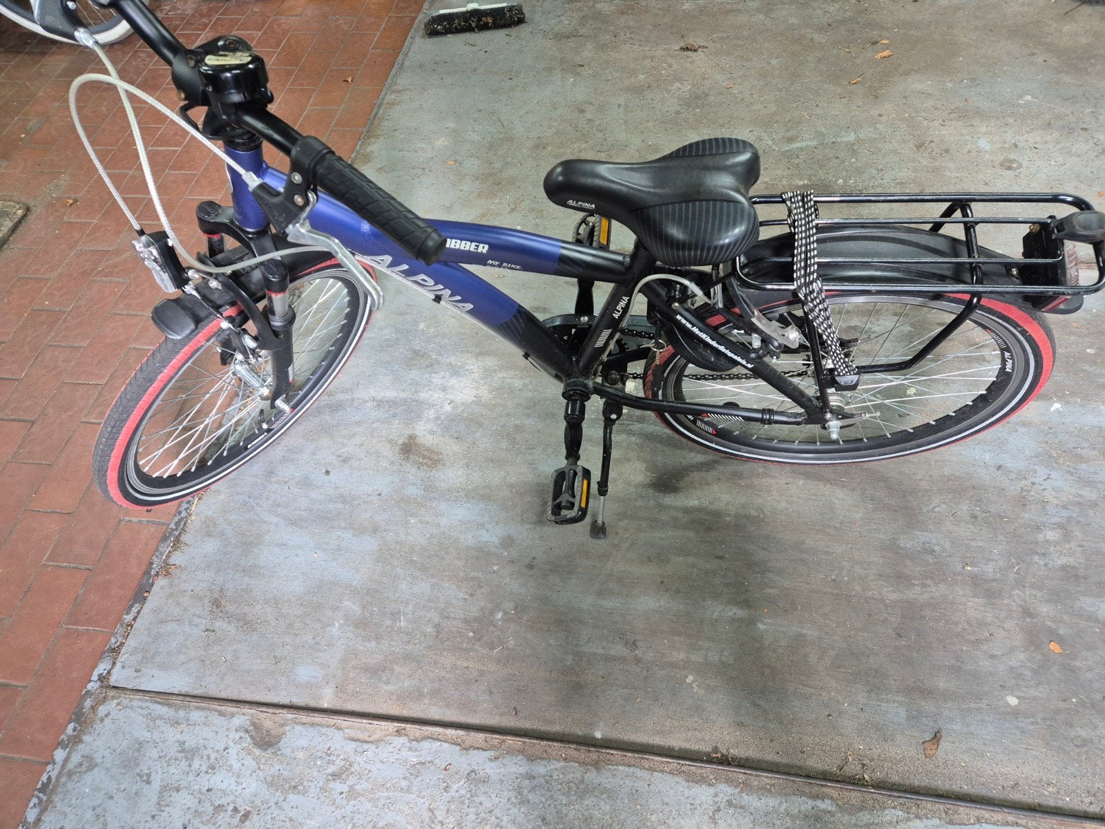 22 inch jongens fiets alpina yabber, Fietsen en Brommers, Fietsen | Vouwfietsen, 20 inch of meer, Heren, Zo goed als nieuw, Ophalen