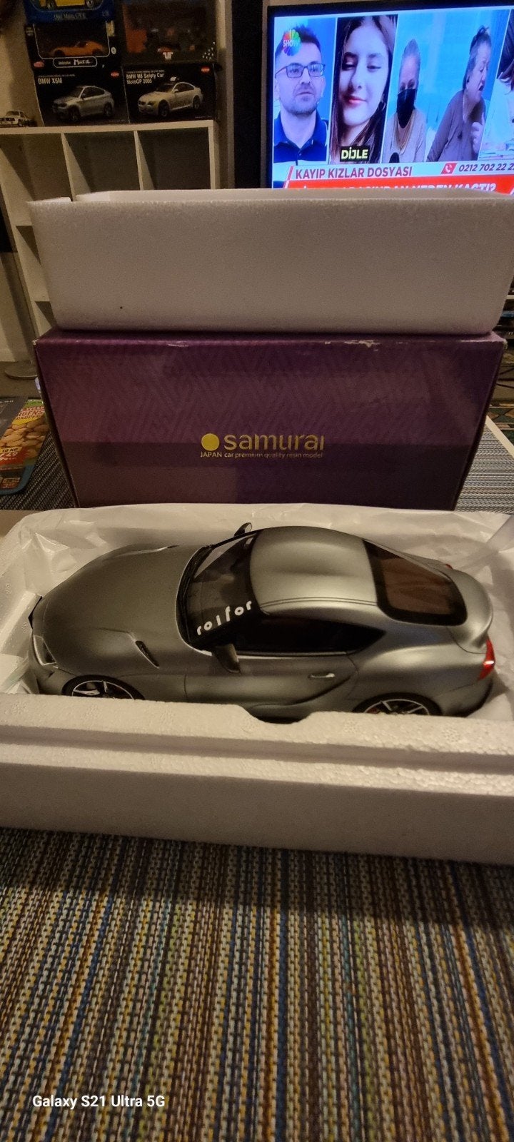 TOYOTA GR SUPRA RZ KYOSHO SAMURAI JAPAN, Hobby en Vrije tijd, Modelauto's | 1:18, Ophalen of Verzenden, Kyosho