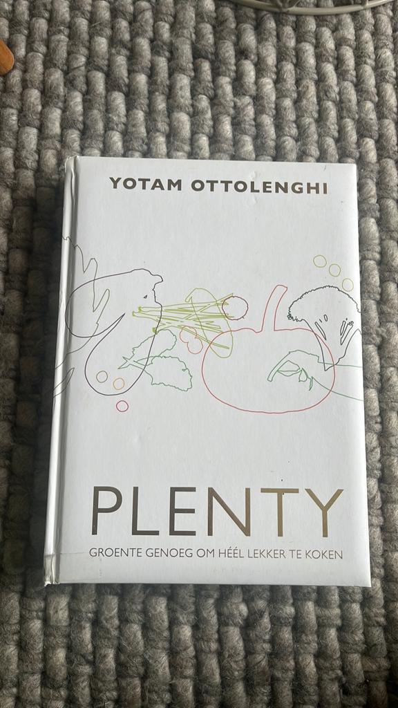 Yotam Ottolenghi - Plenty. €25 of Ruilen voor Simpel, Boeken, Kookboeken, Gelezen, Ophalen of Verzenden, Yotam Ottolenghi, Gezond koken