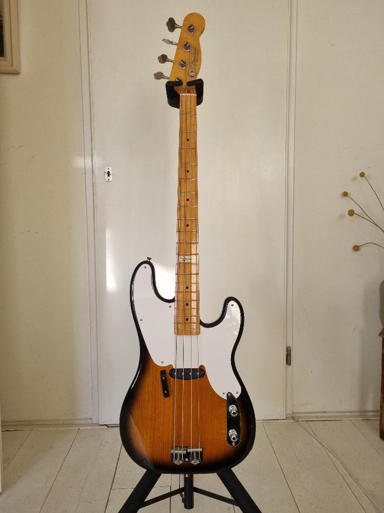 Fender Sting Artist Series Signature Precision Bass - 2004, Muziek en Instrumenten, Snaarinstrumenten | Gitaren | Bas, Ophalen