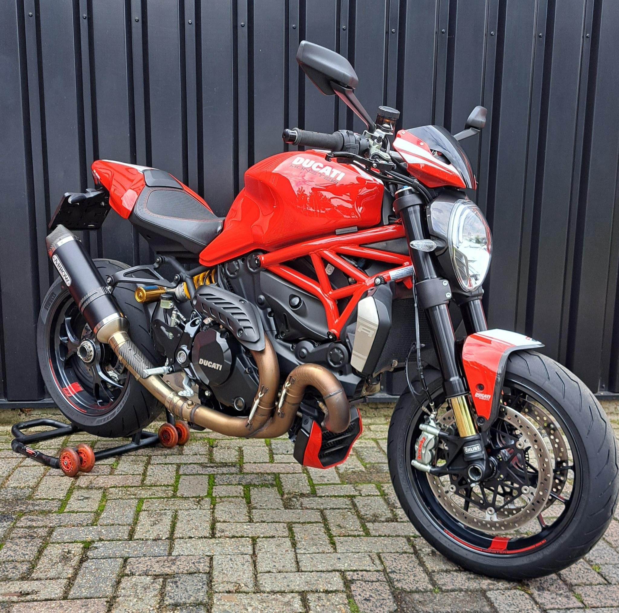 Ducati Monster 1200 R, Motoren, Info@ducati.com, Ducati North Europe B.V., 1198 cc, Maanweg 174
2516 AB  Den Haag, NL