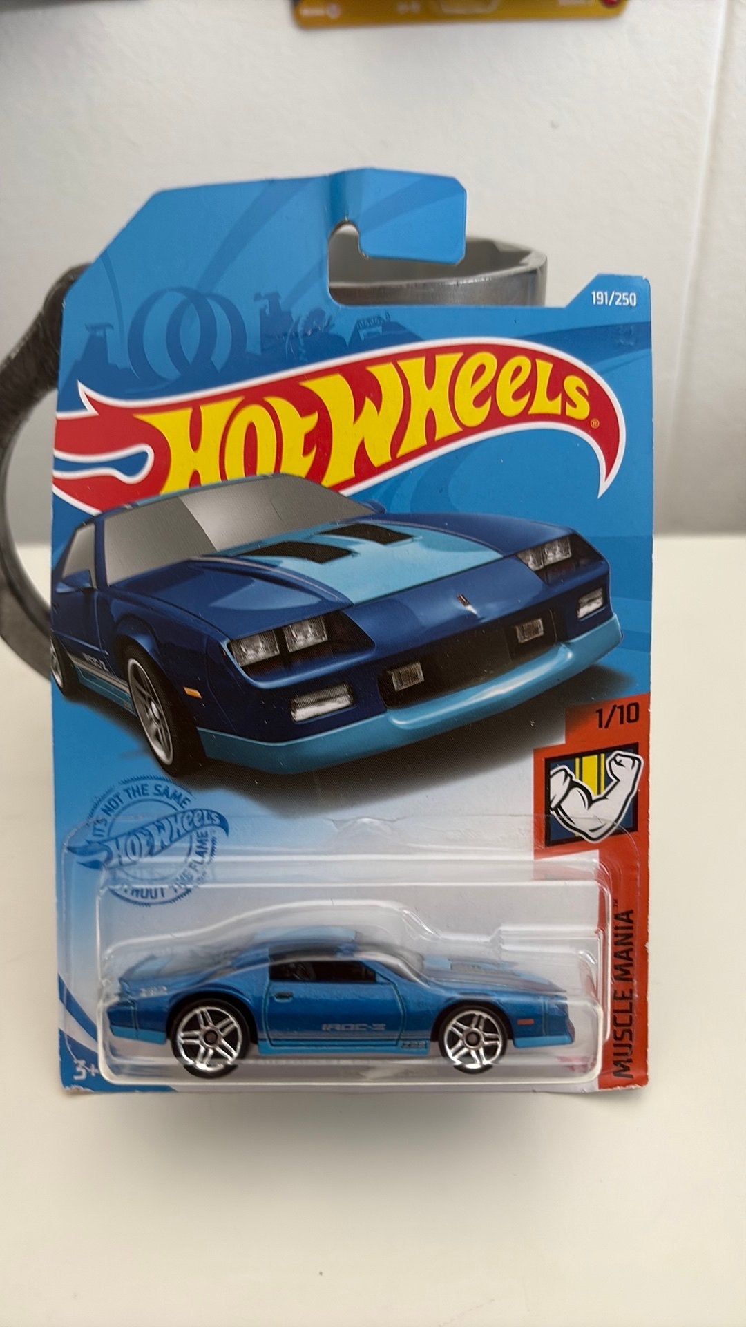 Hot Wheels ‘85 Chevrolet Camaro Iroc-Z 1/64, Ophalen of Verzenden, Nieuw, Auto