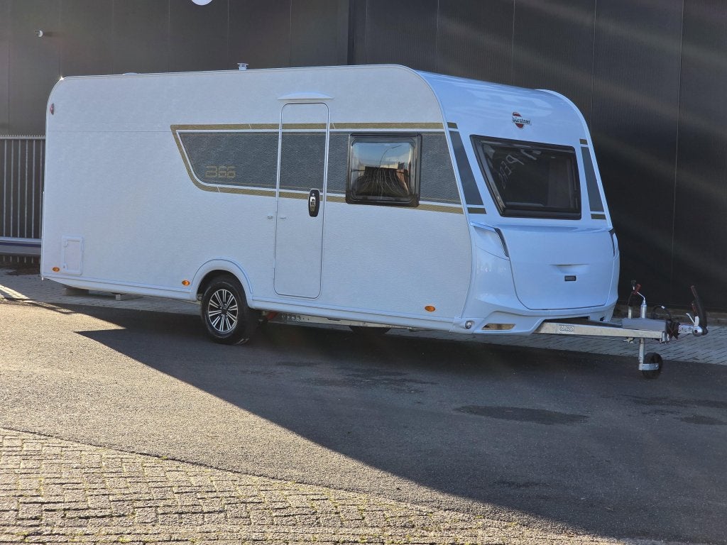 Bürstner Averso 465 TS, Rondzit, Schokbreker, Bedrijf, 5 tot 6 meter
