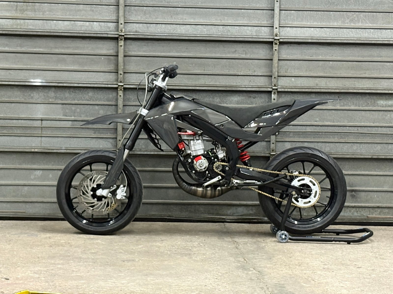 Aprilia SX 50 limited 2015 custom supermoto 88cc (derbi), Gebruikt, Particulier, Handgeschakeld, SuperMoto