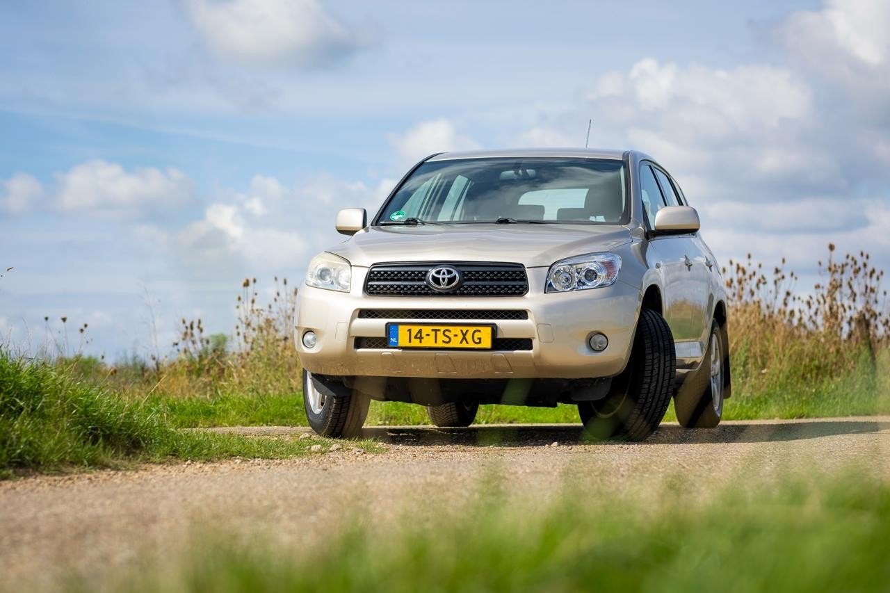 Toyota Rav4 2.0 16V Vvt-i 2007 Beige, 1998 cc, 1440 kg, Zwart, 4 cilinders