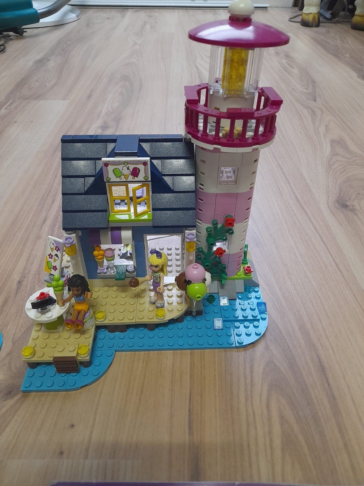 Lego Friends Heartlake lighthouse compleet met boekjes, Ophalen, Lego, Friends, Zo goed als nieuw