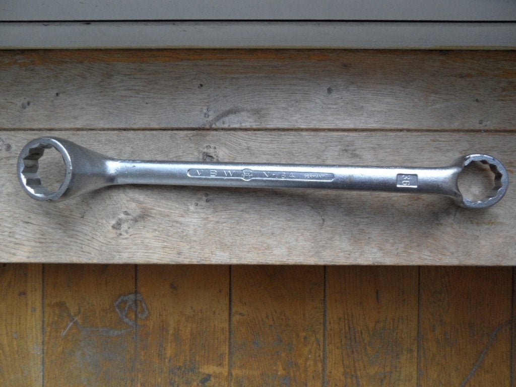 VBW No 84 ringsleutel 36 41, Doe-het-zelf en Verbouw, Gereedschap | Handgereedschap, Ophalen of Verzenden, Zo goed als nieuw