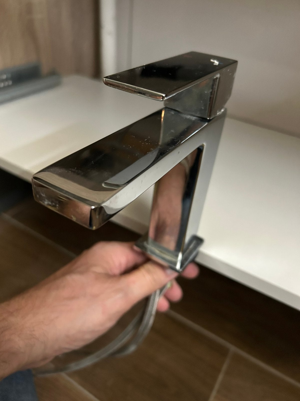 Aquavive wastafel  mengkraan incl pop up afvoer, Ophalen of Verzenden, Zo goed als nieuw, Wastafel
