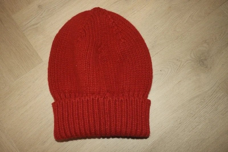 Dsquared warme wollen muts oversized warm rood kleur, Dsquared2, Verzenden, Zo goed als nieuw, Muts