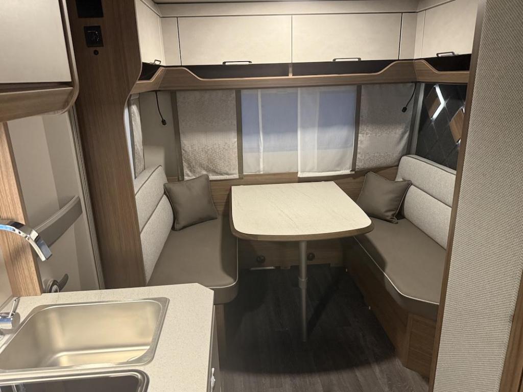 Tabbert Cazadora 460 E (2026) Enkele bedden!! Zondag open!!, Overige typen, Tabbert, Schokbreker, Bedrijf