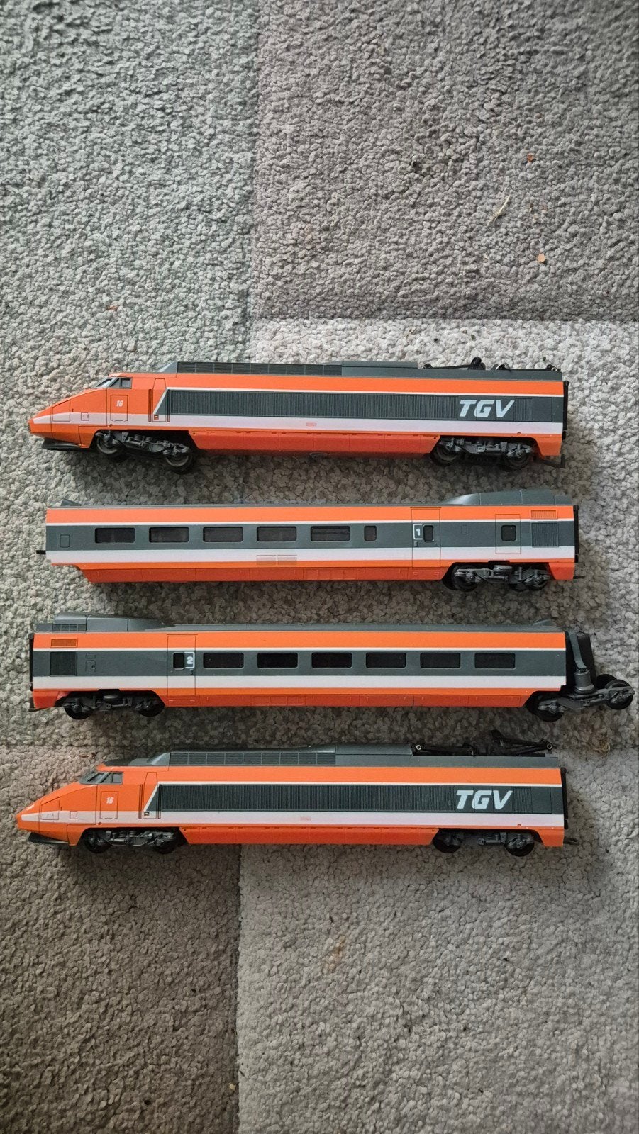 Mooie modeltreinen in goede staat, Ophalen, Gelijkstroom of Wisselstroom, Wagon, Zo goed als nieuw