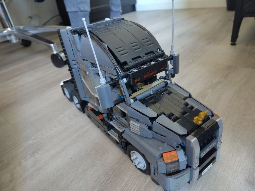 Diverse Lego sets: helikopter, trein en non-Lego truck, Kinderen en Baby's, Speelgoed | Duplo en Lego, Ophalen, Lego, Zo goed als nieuw
