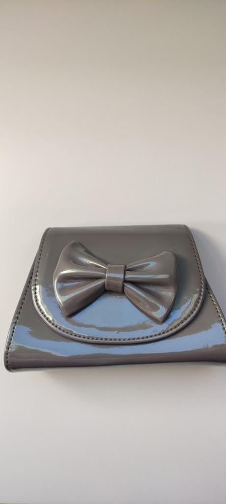 Grijze clutch met strik - zonder koord, Ophalen of Verzenden, Zo goed als nieuw, Grijs, Avondtasje