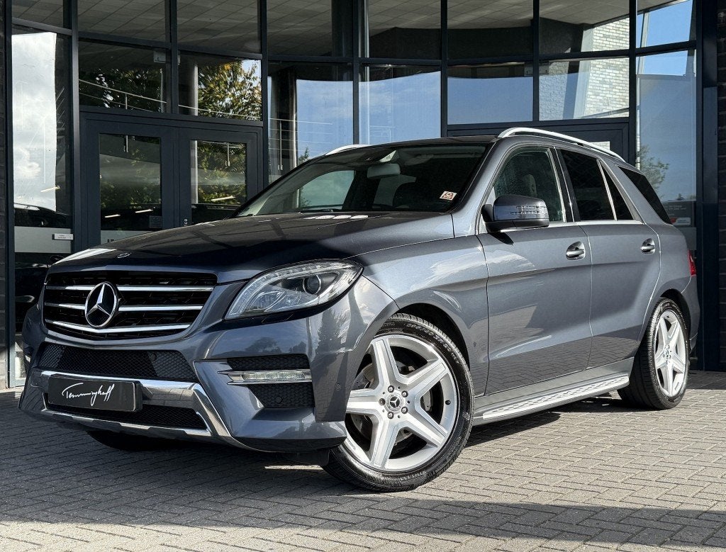 Mercedes-benz M-KLASSE 350 BLUETEC - AMG PAKKET - LUCHTV. -, Auto's, Automaat, Navigatiesysteem, Gebruikt, Euro 6