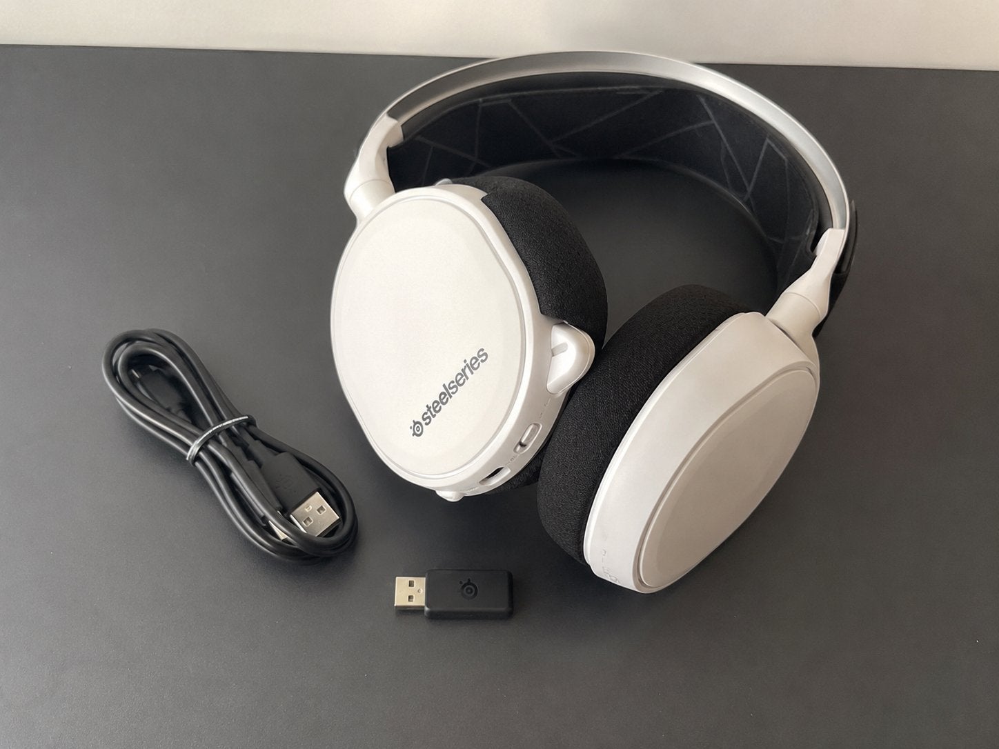 Steelseries Arctis 7 headset PC/Playstation/Xbox, Computers en Software, Headsets, Gebruikt, Mute-functie, Ophalen of Verzenden