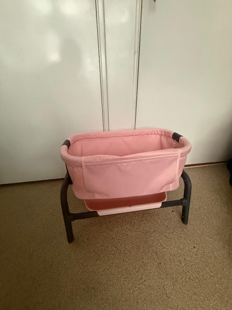 Smoby Maxi-Cosi Poppen Co-sleeper. Zo goed als nieuw, Ophalen, Zo goed als nieuw, Babypop