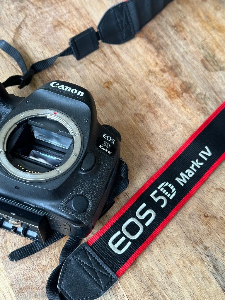 Body Canon Mark IIII, Ophalen, Spiegelreflex, Canon, Zo goed als nieuw