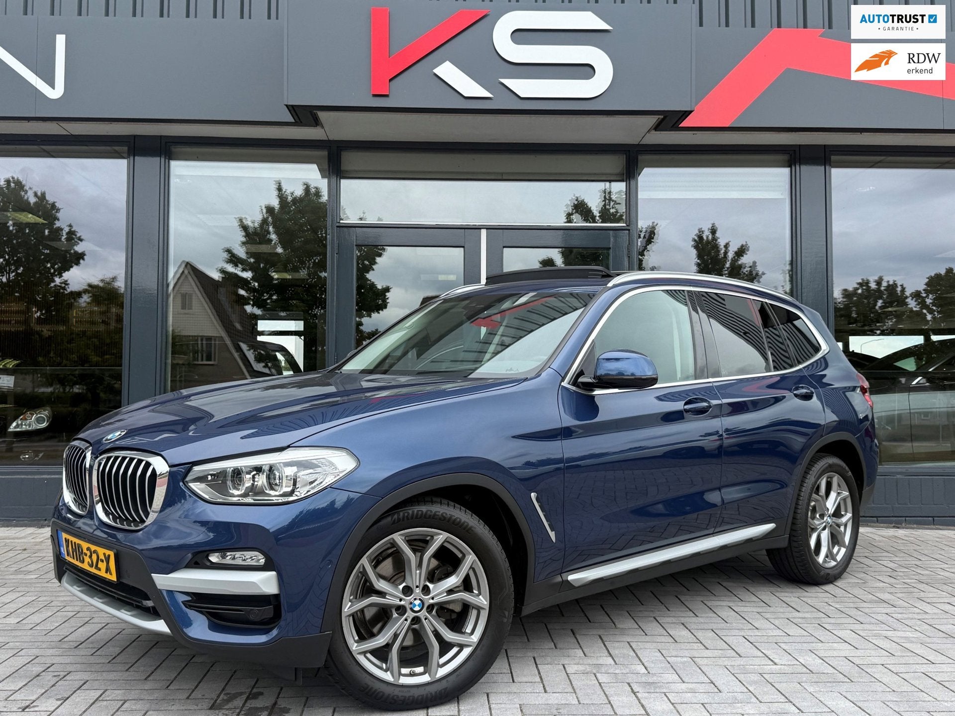 BMW X3 XDrive20i High Executive Pano HUD Leder Camera, Automaat, Zwart, 4 cilinders, Blauw