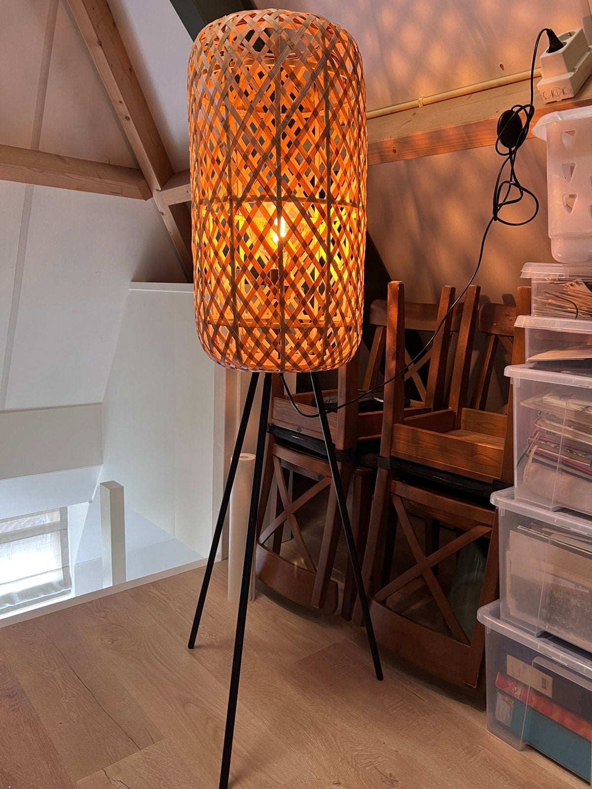 Rotan Vloerlamp Aphrodite Kwantum, Ophalen, Zo goed als nieuw, Rotan, 100 tot 150 cm