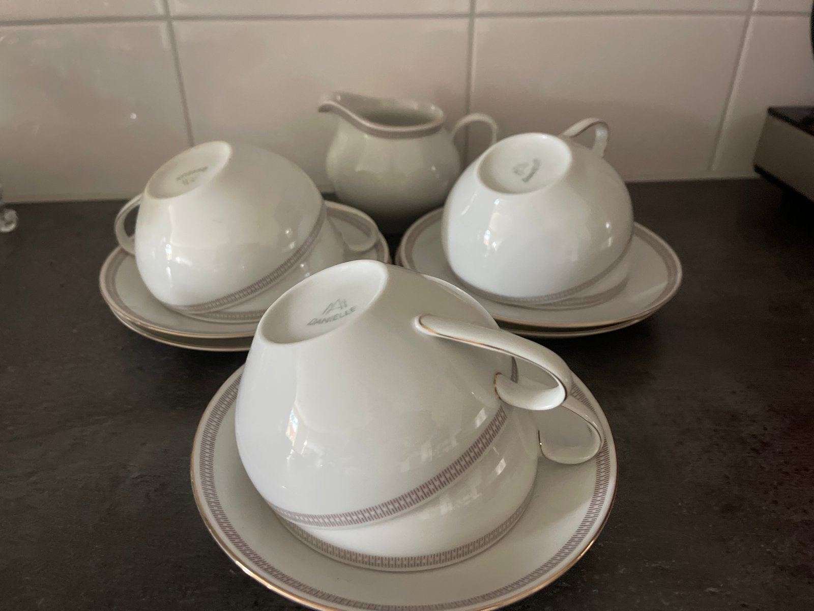 Set van 3 Danielle kop en schotels met melkkannetje, Overige merken, Klassiek, Ophalen of Verzenden, Zo goed als nieuw