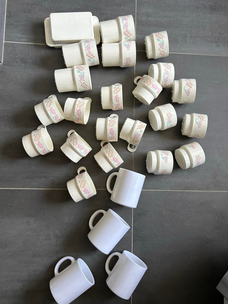 Camping servies: kopjes en botervloot, Ophalen of Verzenden, Zo goed als nieuw