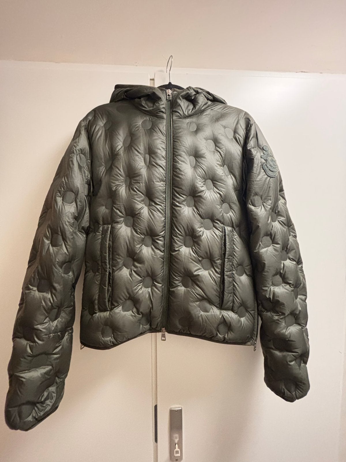 Moncler JW Anderson Puffer Jacket - Maat 1 (S), Ophalen of Verzenden, Gedragen, Maat 46 (S) of kleiner, Groen