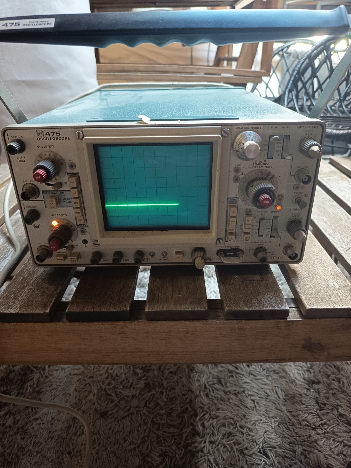 Vintage Tektronix 475 Oscilloscoop, Ophalen