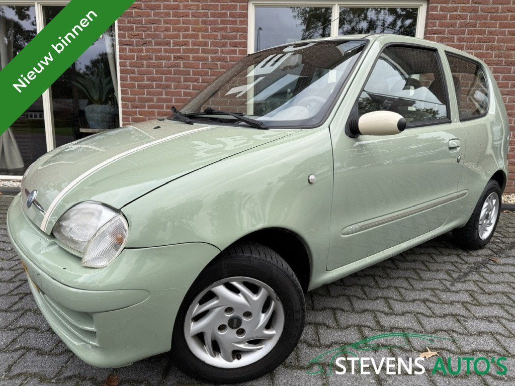 Fiat 600 1.1 Anniversary Ed. STUURBEKRACHTIGING / ELEK.RAMEN, Auto's, Stof, 4 stoelen, Handgeschakeld, Elektrische ramen