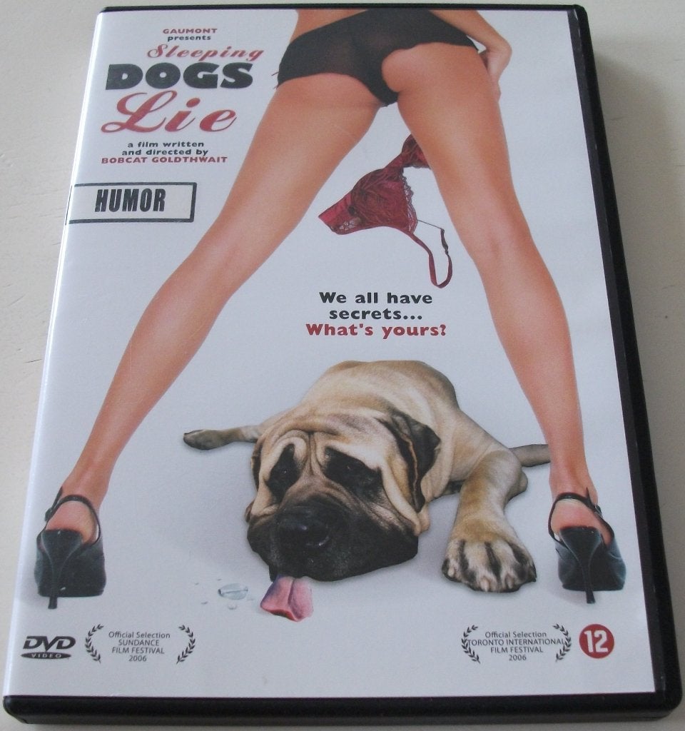 Dvd *** SLEEPING DOGS LIE *** We all have secrets..., Vanaf 12 jaar, Ophalen of Verzenden, Gebruikt, Overige genres