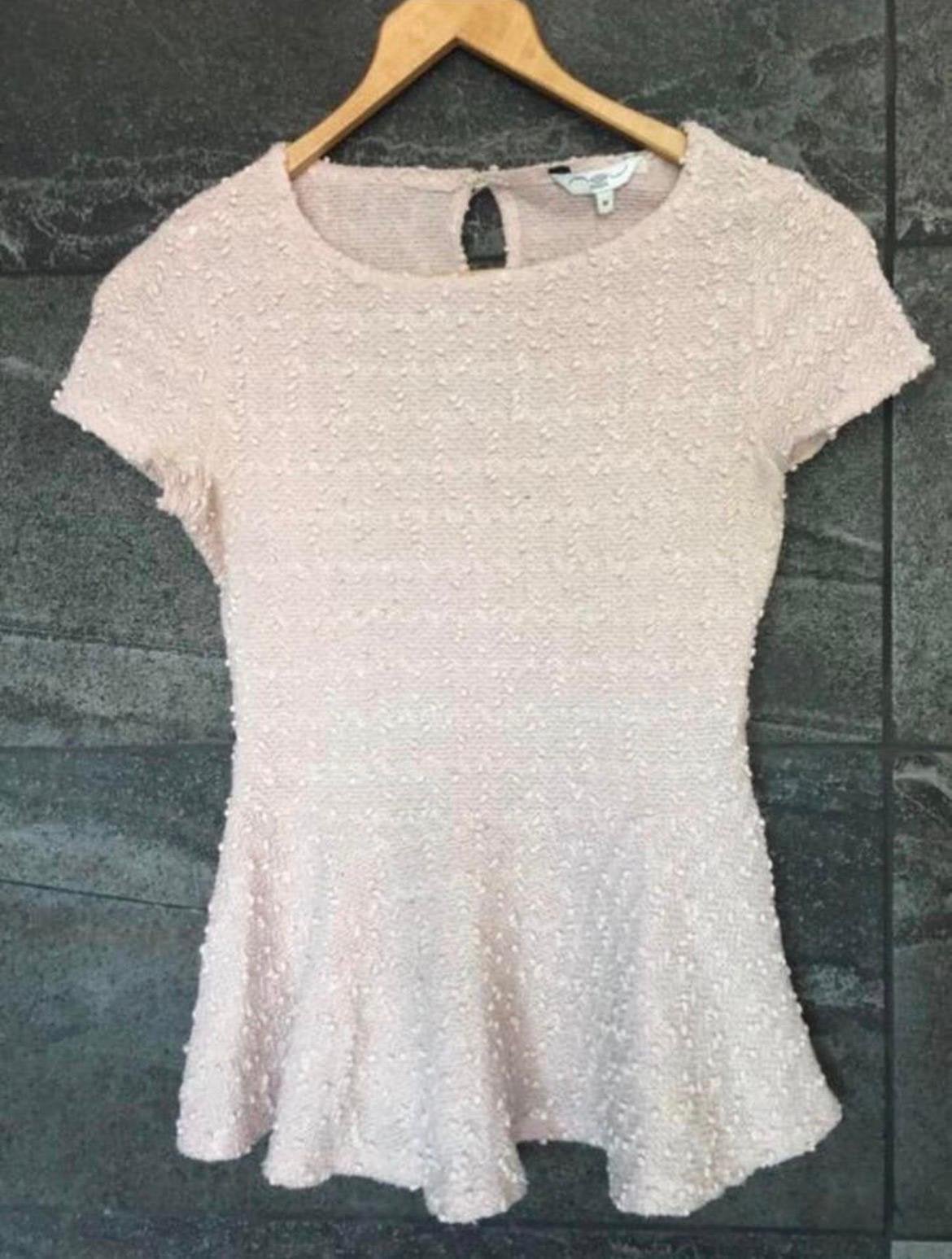 Mooie roze peplum top met korte mouwen New Look, Kleding | Dames, Blouses en Tunieken, Ophalen of Verzenden, Zo goed als nieuw