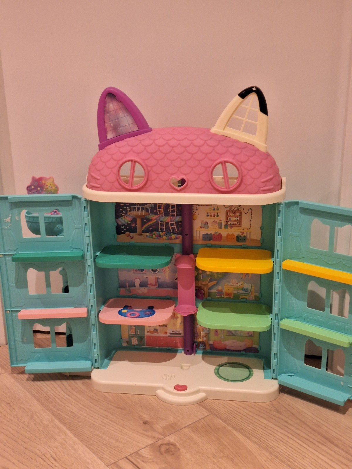 Gabby's dollhouse poppenkast, Ophalen, Zo goed als nieuw, Poppenhuis