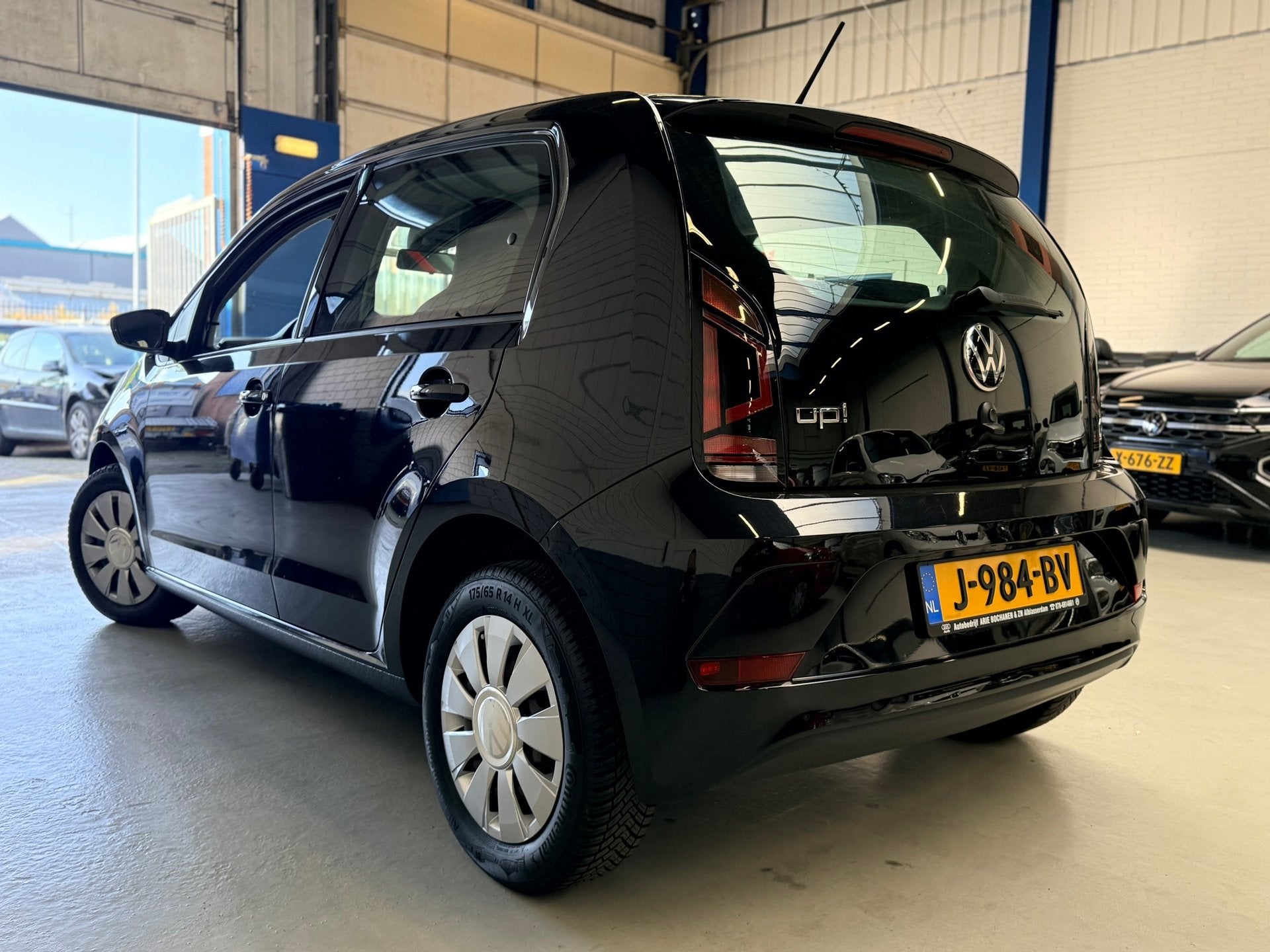 Volkswagen Up! 1.0 BMT move up!, Voorwielaandrijving, Stof, Gebruikt, Origineel Nederlands