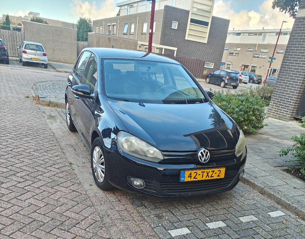 VW 1.2 TSI BlueMotion Trend Edition 2012 DSG automaat, Auto's, Euro 5, Stof, 4 cilinders, Emergency brake assist