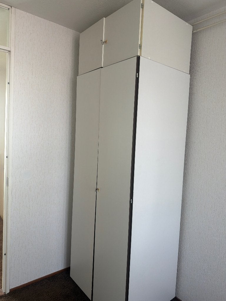 Spacious Tall Cupboard / Wardrobe for Sale – Purmerend, Ophalen of Verzenden, 25 tot 50 cm, Minder dan 100 cm