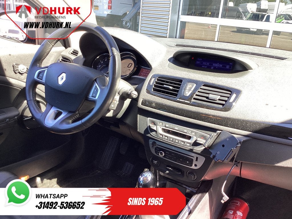 Renault Mégane Estate 1.5 dCi Bose/ Climate/ LMV/ Cruise/ P, Auto's, Renault, Voorwielaandrijving, Euro 5, LED verlichting, 4 cilinders